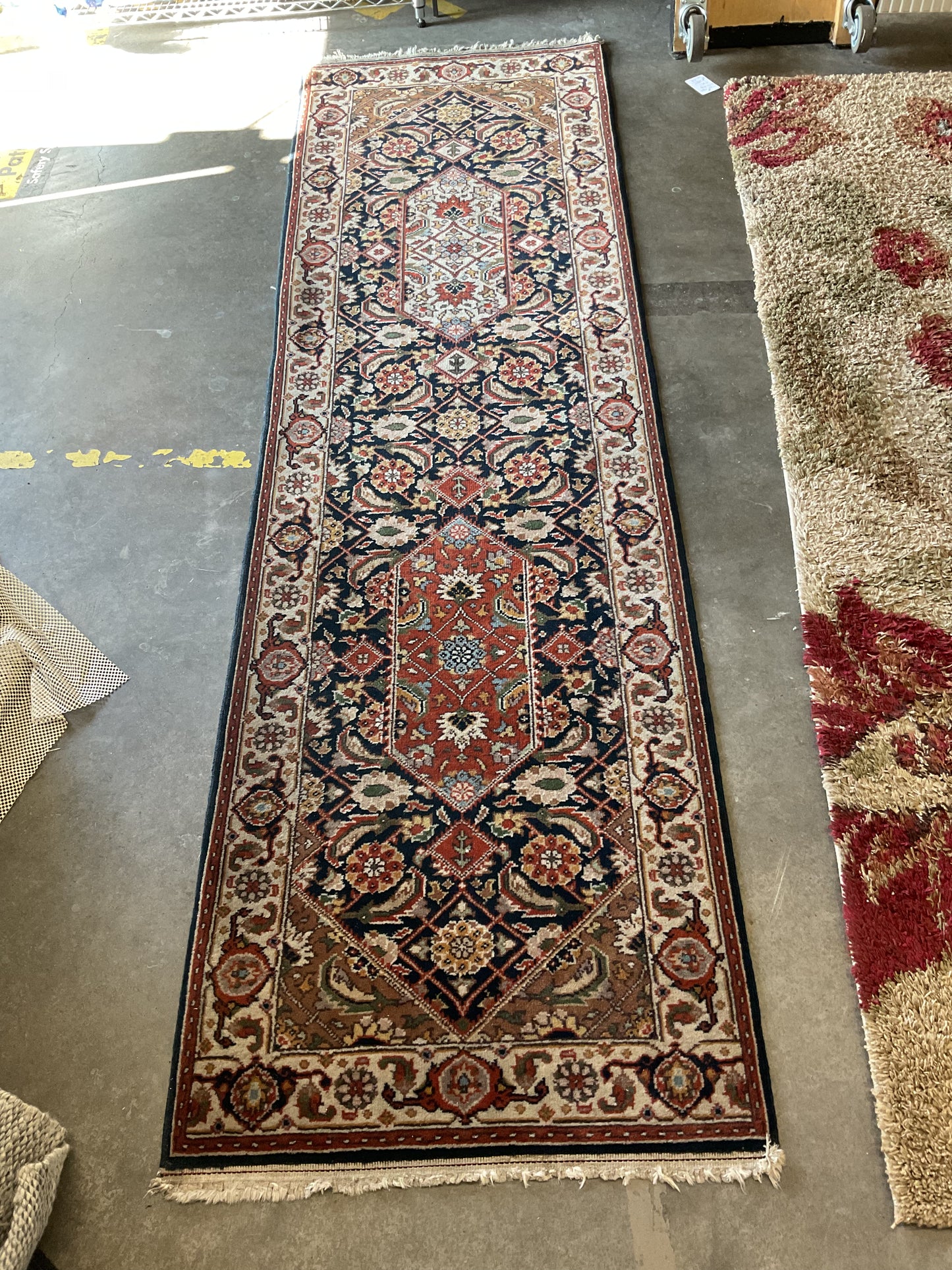 Traditional Pattern Runner Rug (F67)