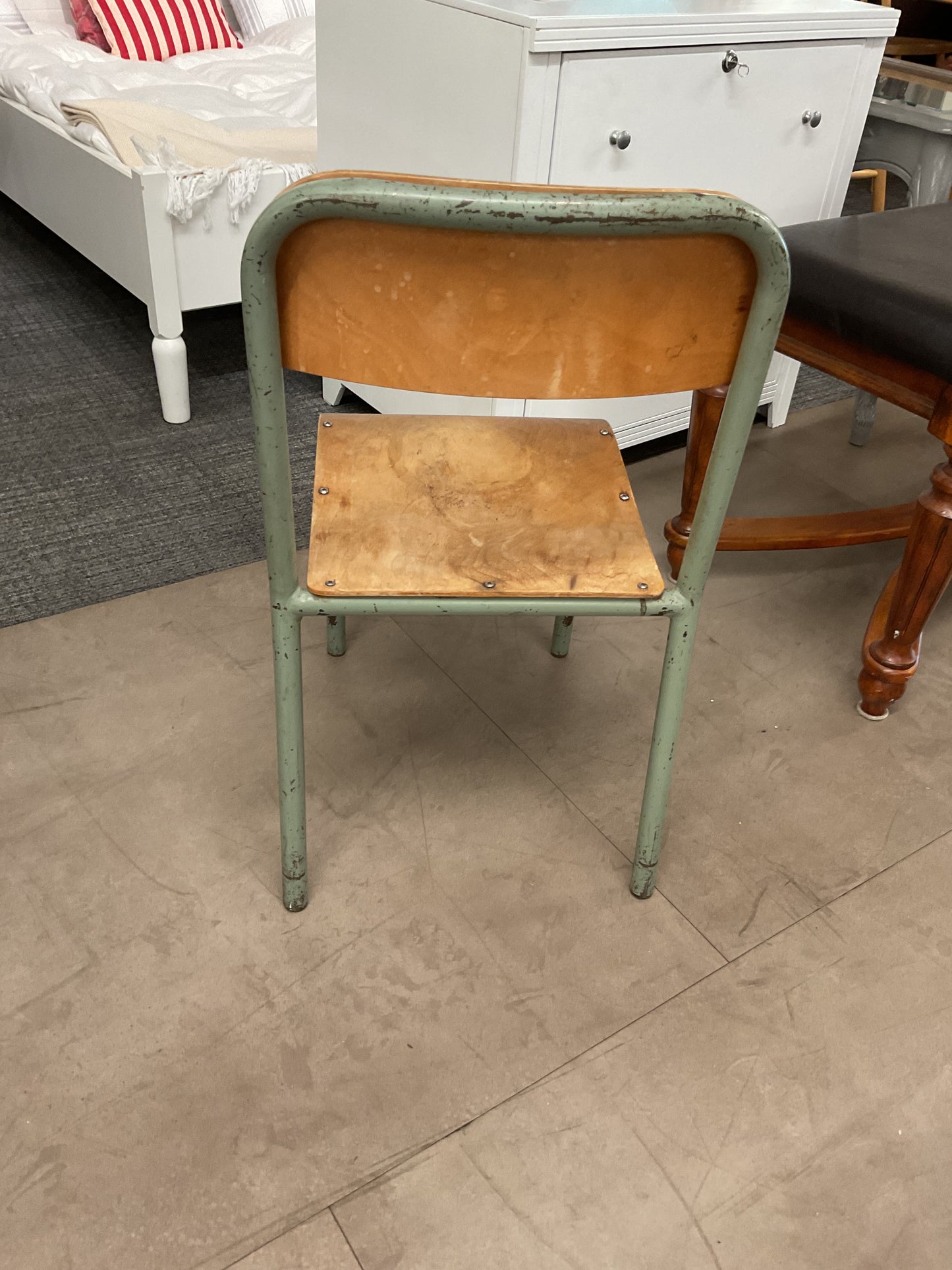 Large kinder Chair *WH*