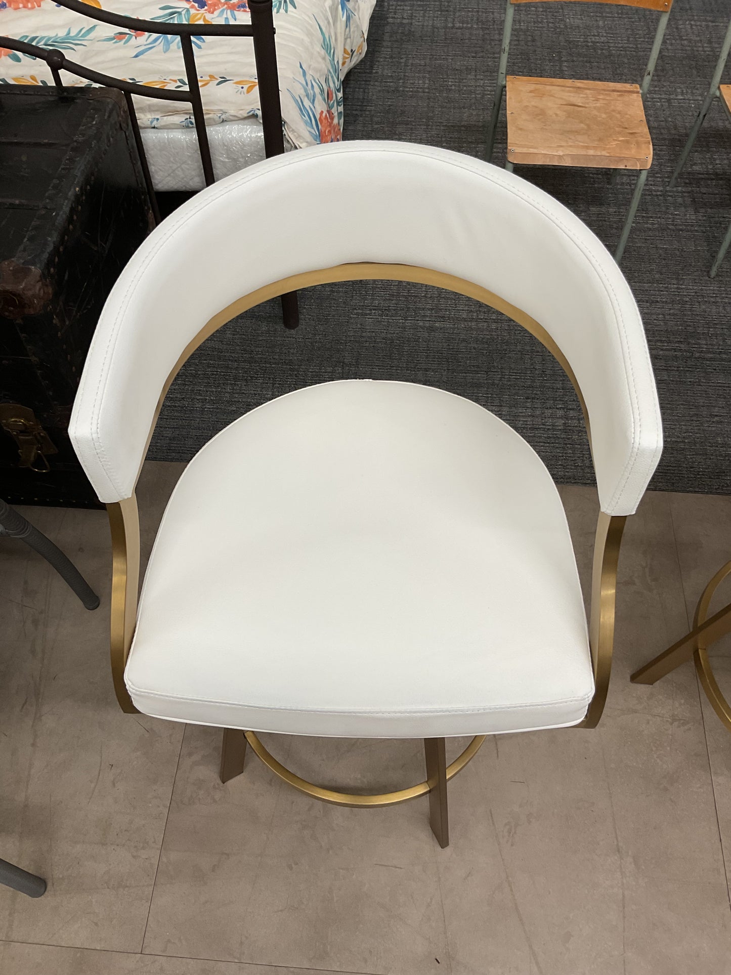 Stay Golden Stool Set