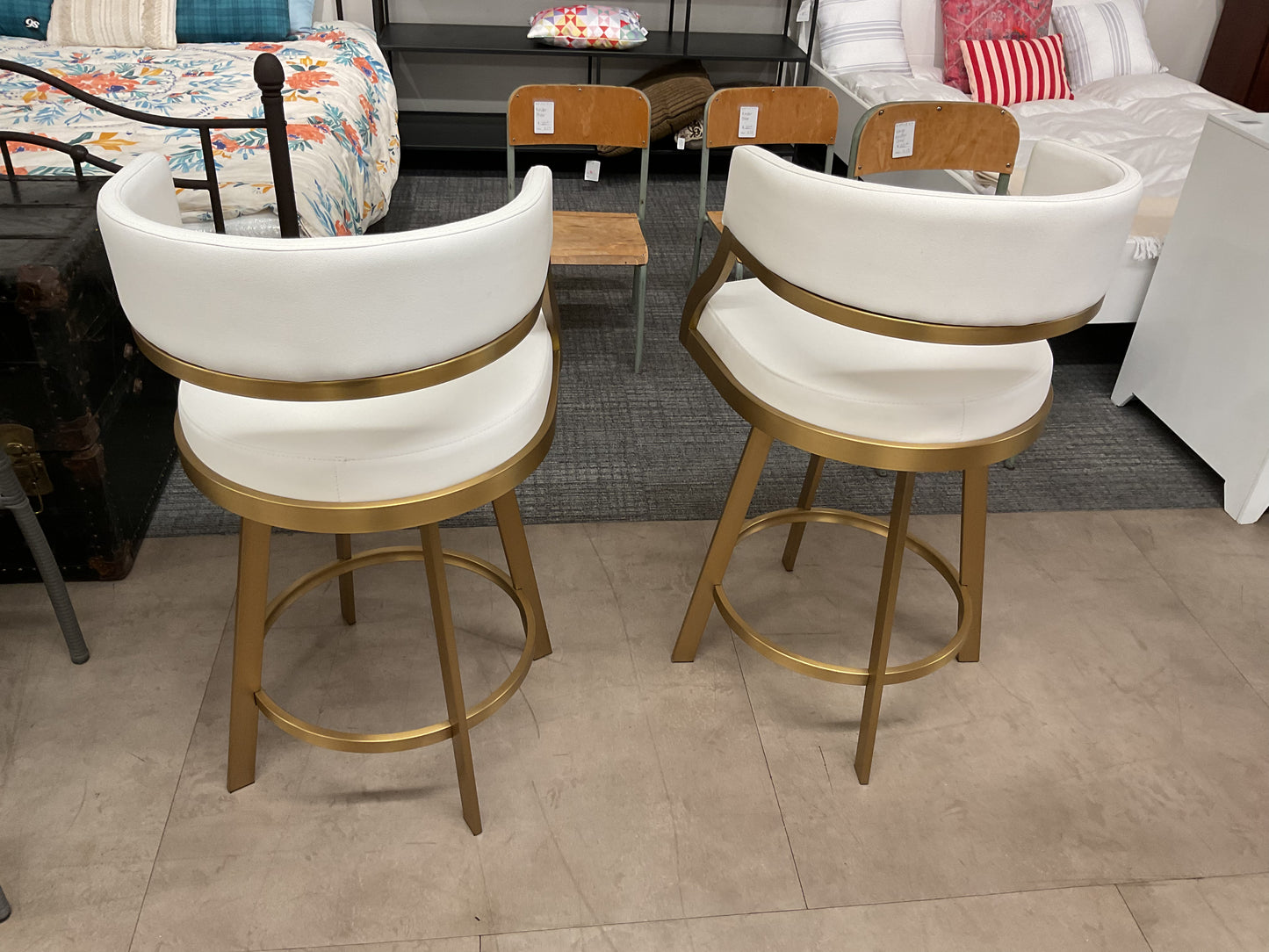 Stay Golden Stool Set