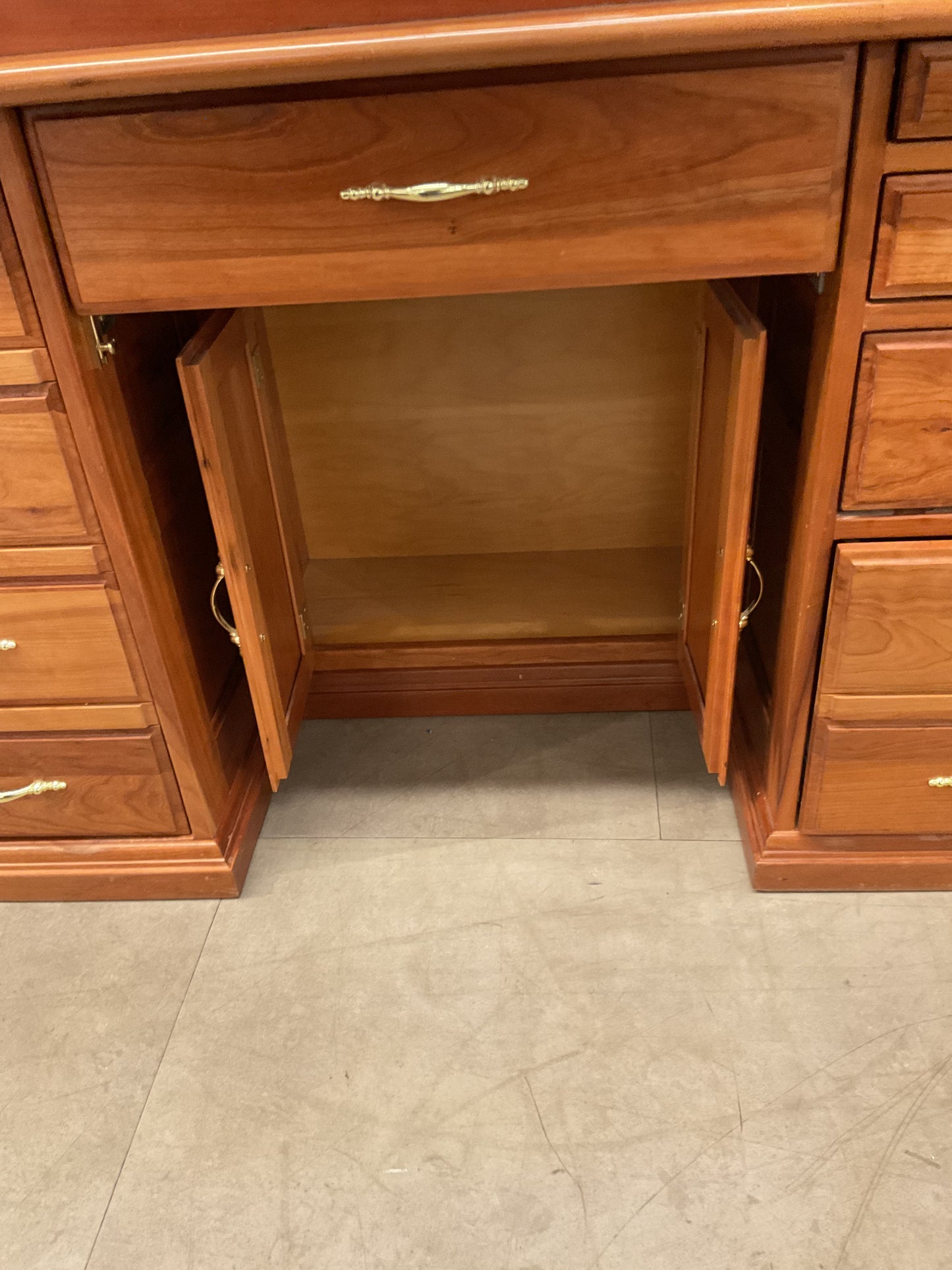 Big Boy Desk