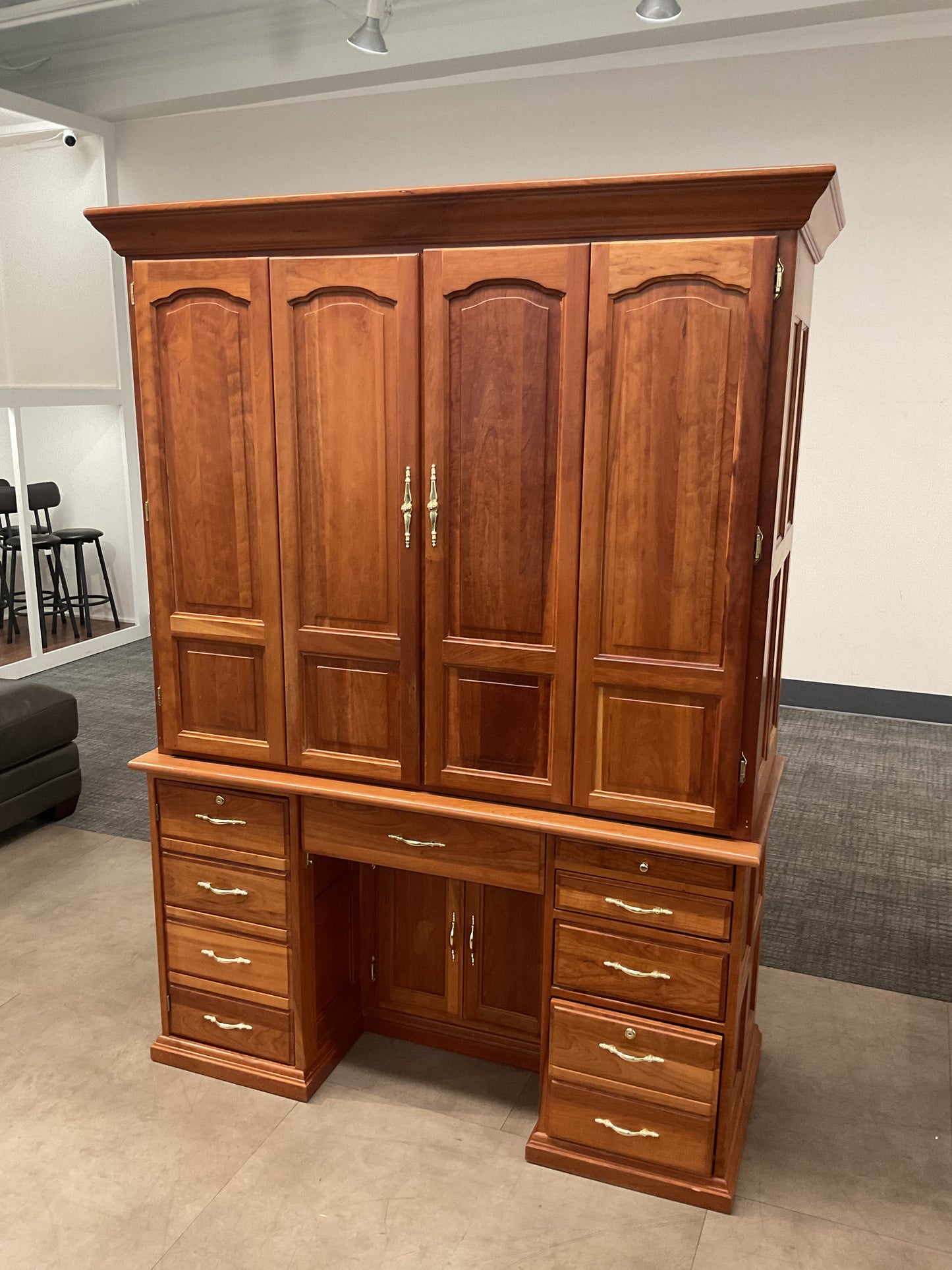 Big Boy Desk