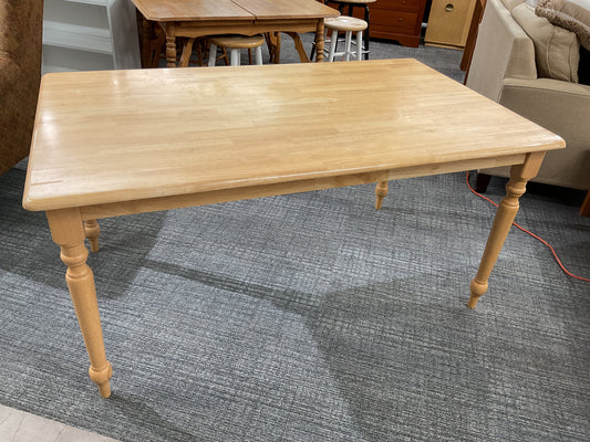 Goldie Hahn Table *Wh*