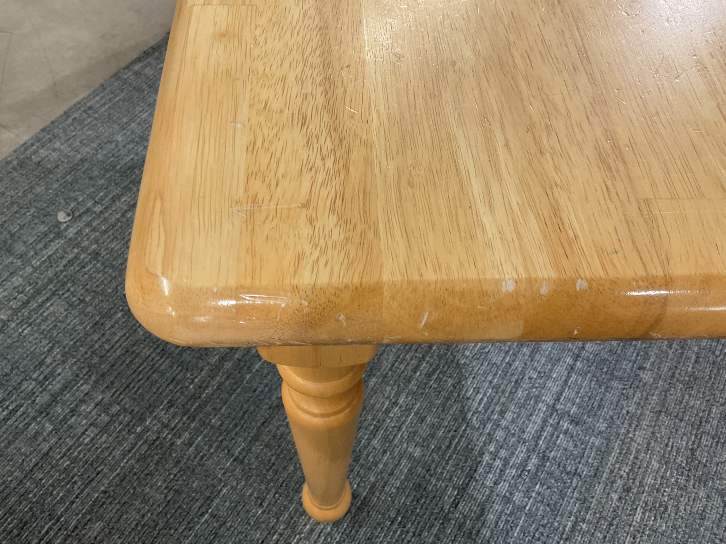 Goldie Hahn Table *Wh*