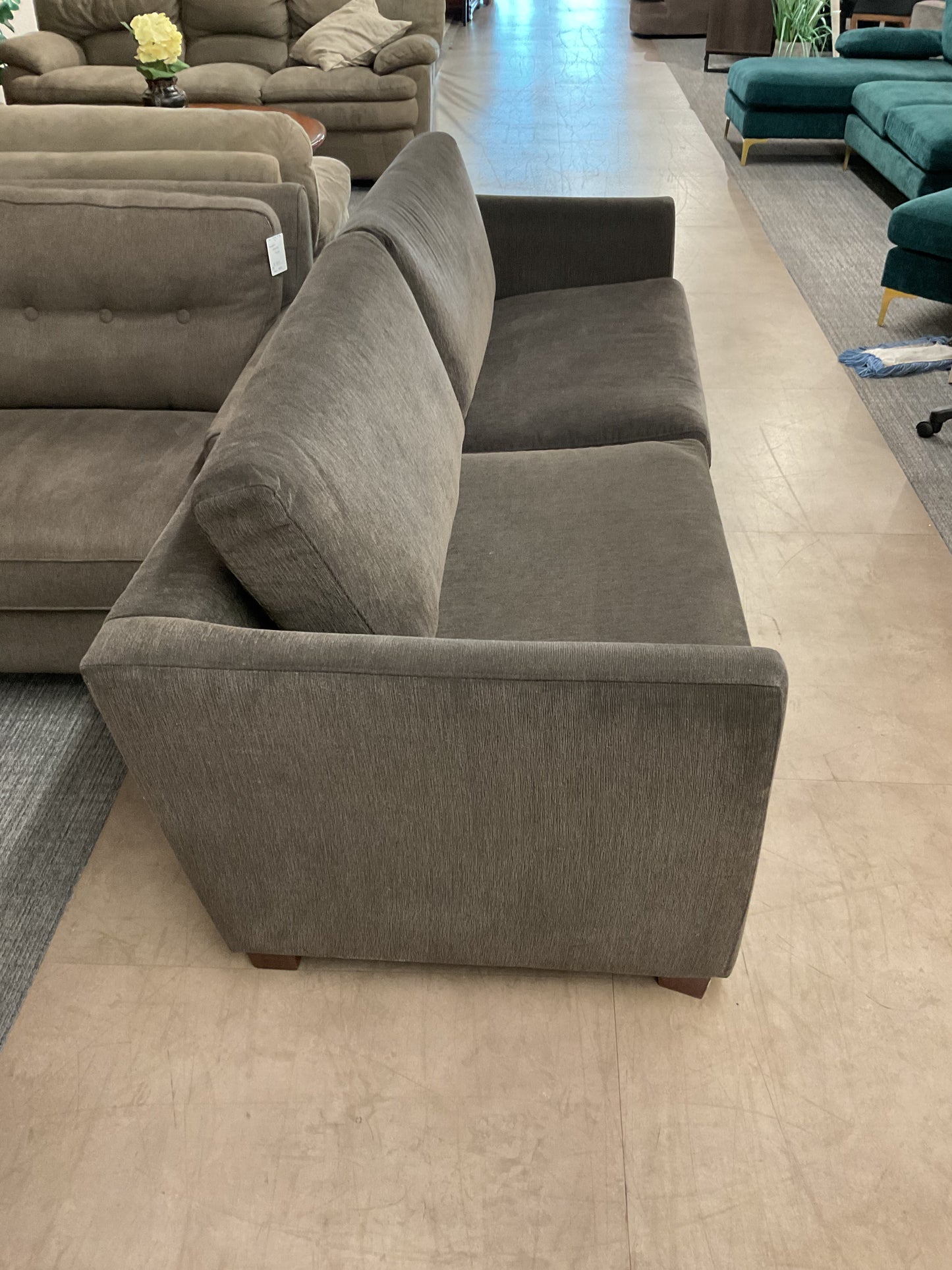 Shady Sofa