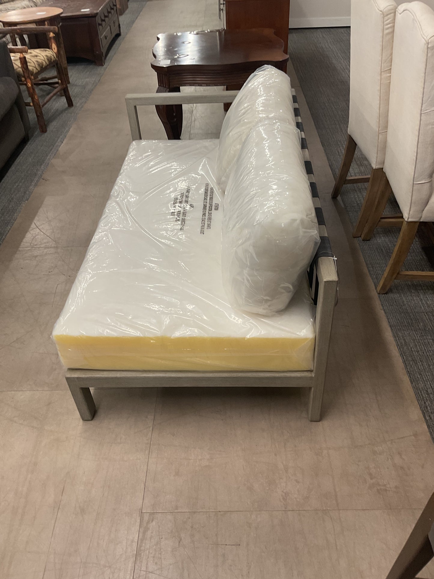 Right Sofa 4 You
