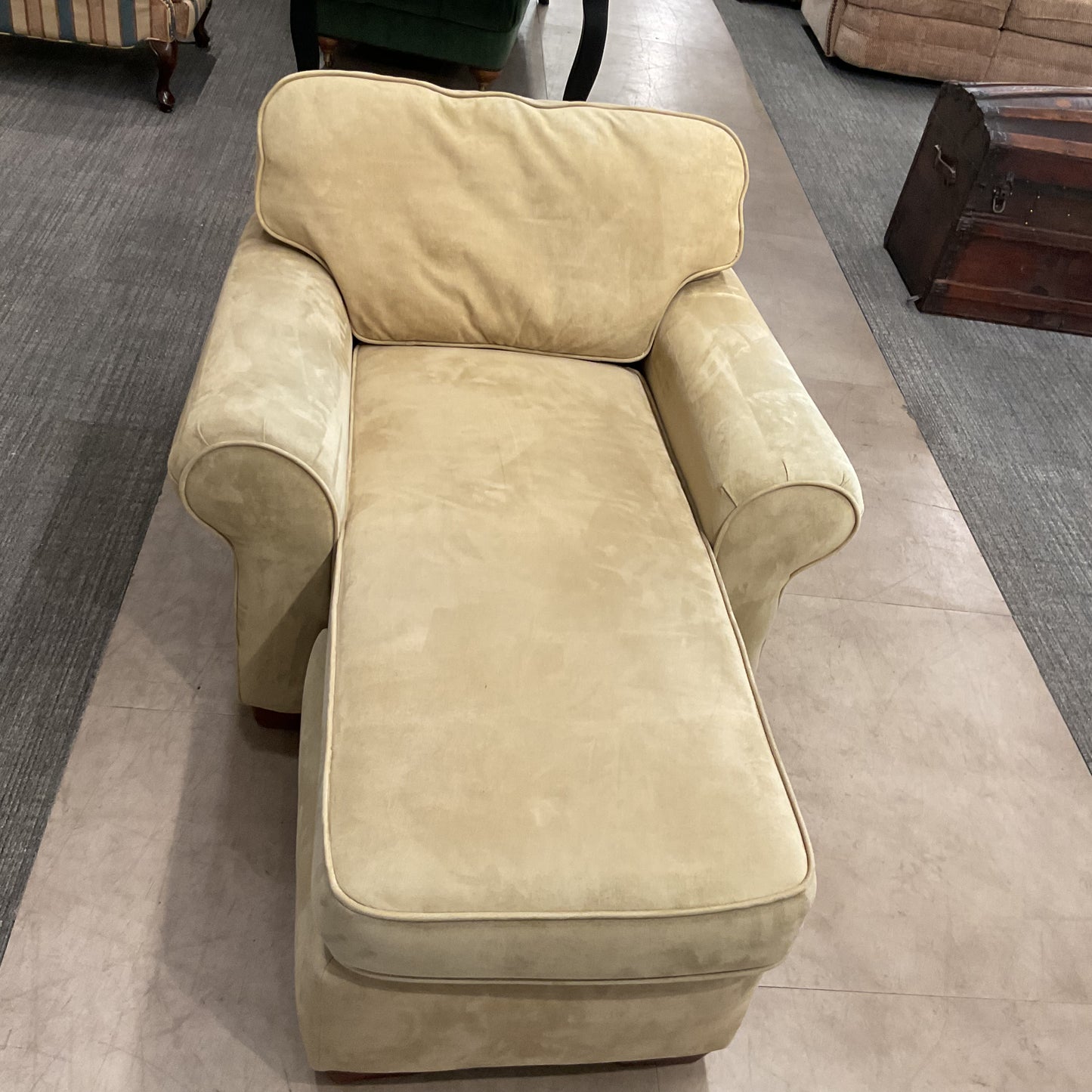 Tongue Out Chair
