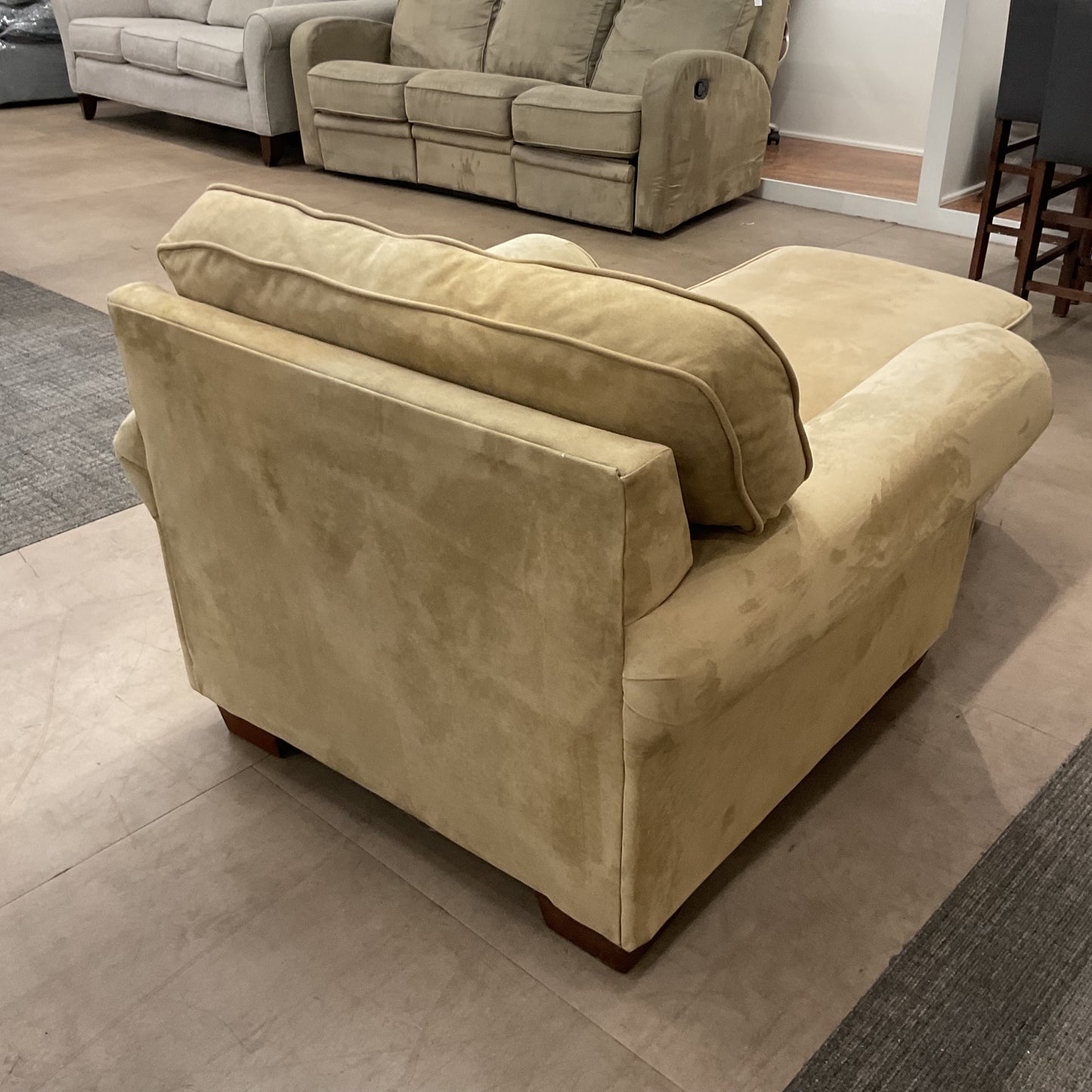Tongue Out Chair