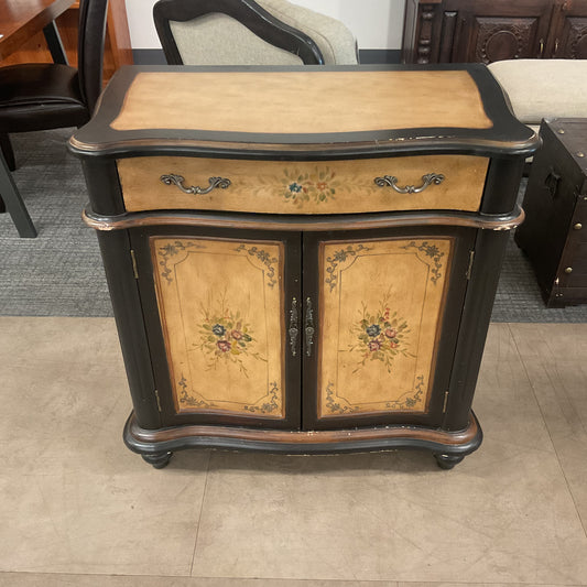 Olive & Rose Chest