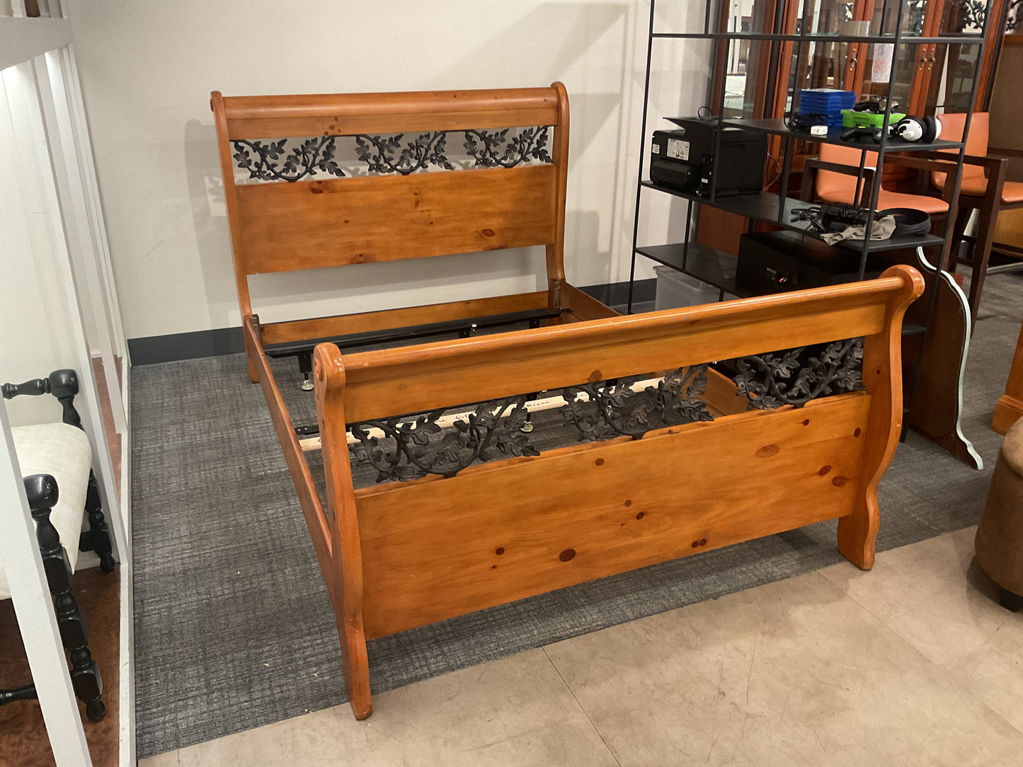 Fall Asleep Queen Bed (B124)