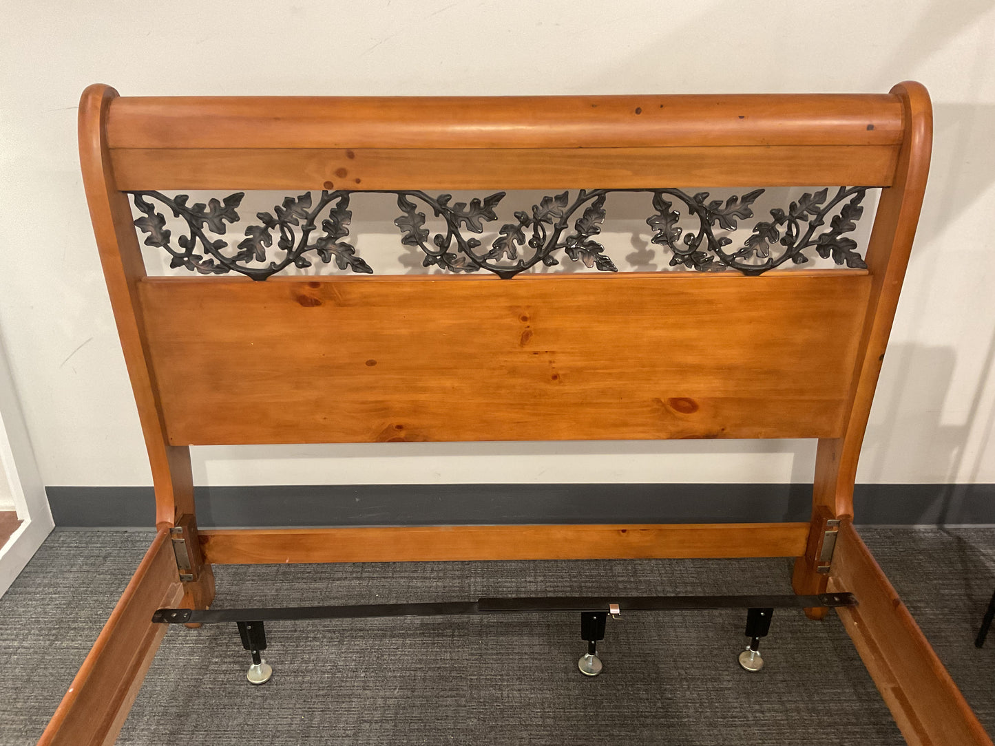 Fall Asleep Queen Bed (B124)