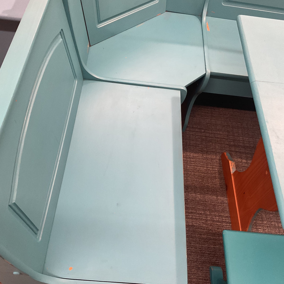 Coralline’s Breakfast Nook Set