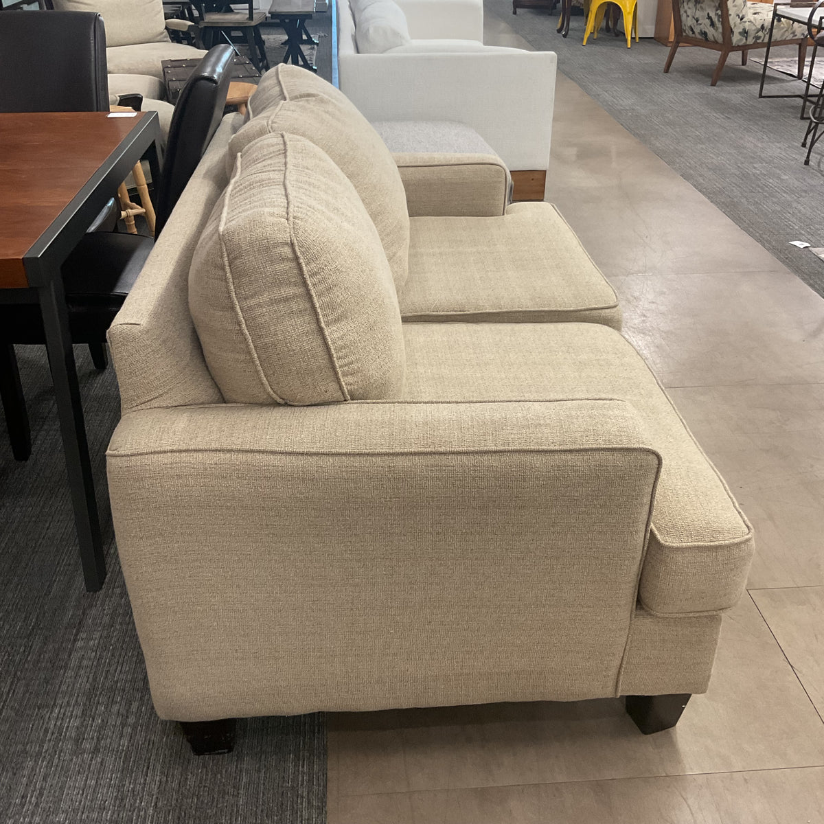 Mummy’s Wrap Loveseat