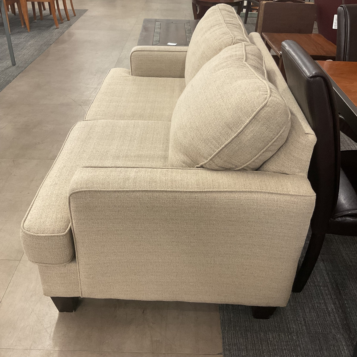 Mummy’s Wrap Loveseat