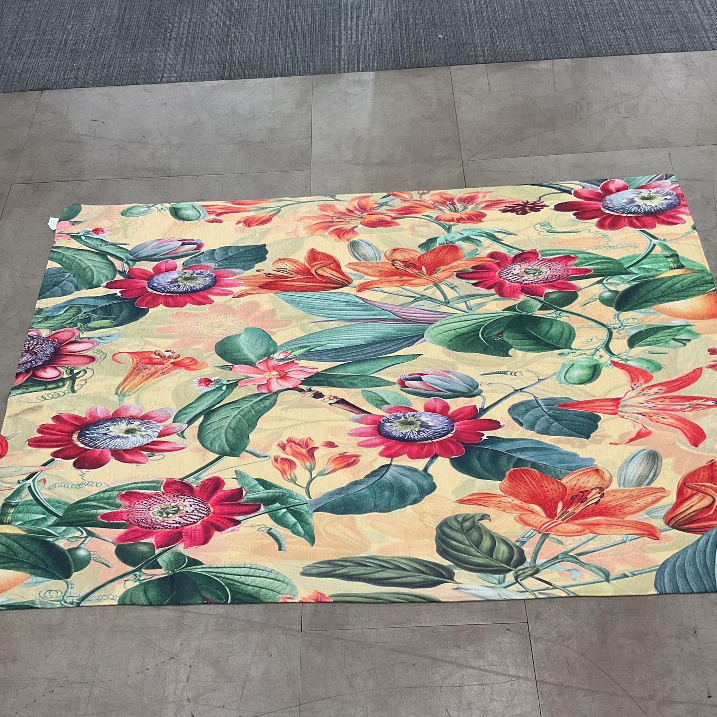 Grateful Garden Rug (R127)
