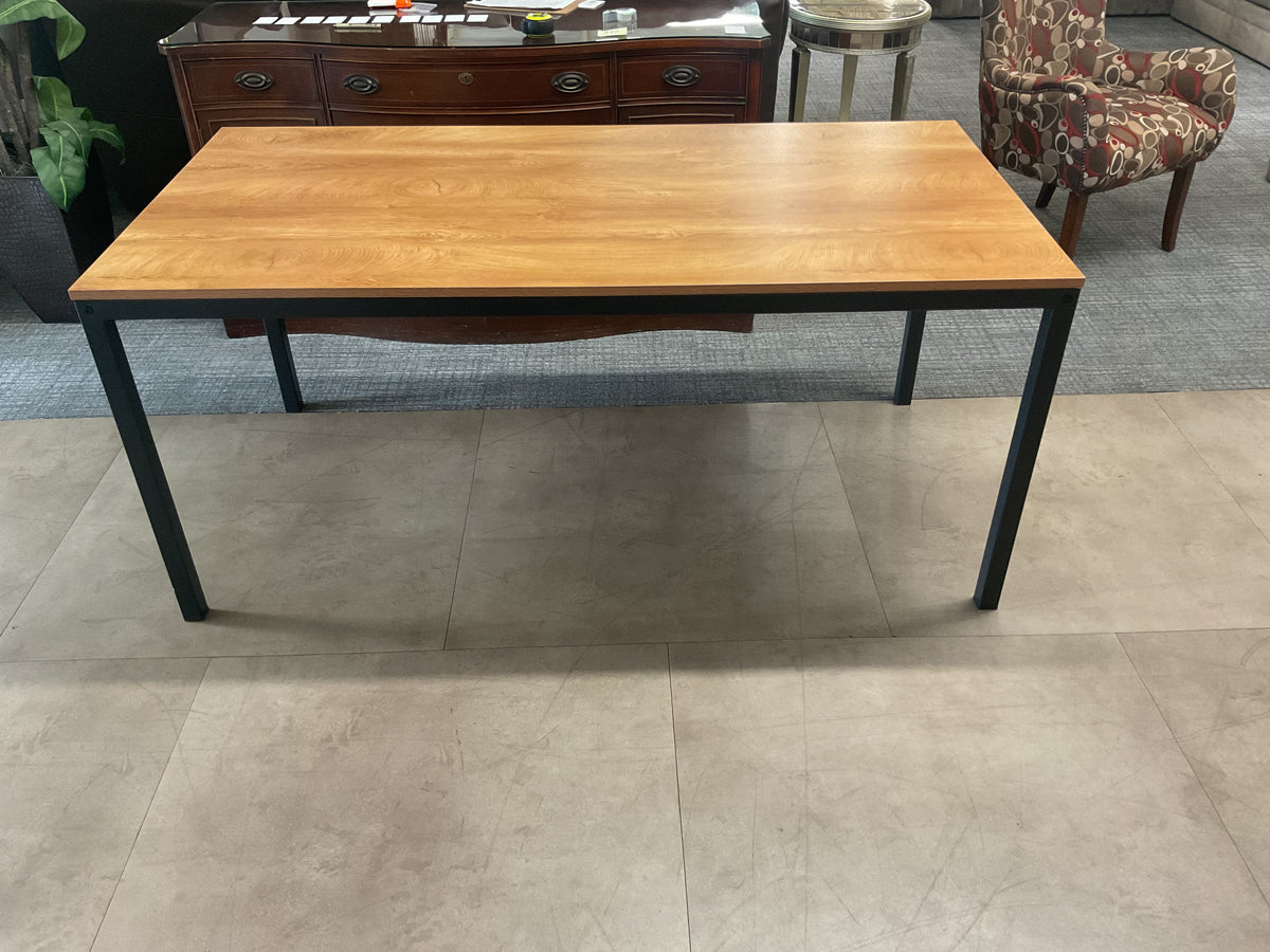Oak-ey Dinning Table