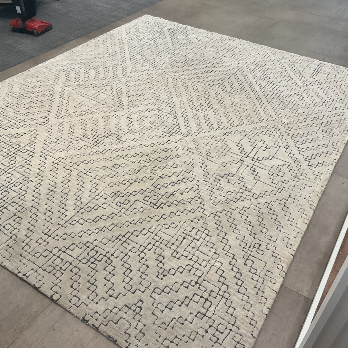 Feather & Frost Rug (R135)