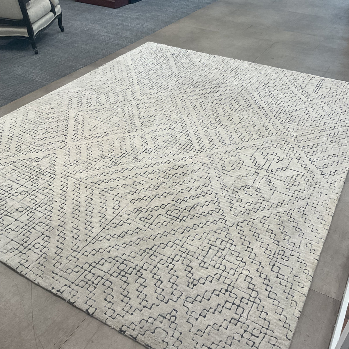 Feather & Frost Rug (R135)
