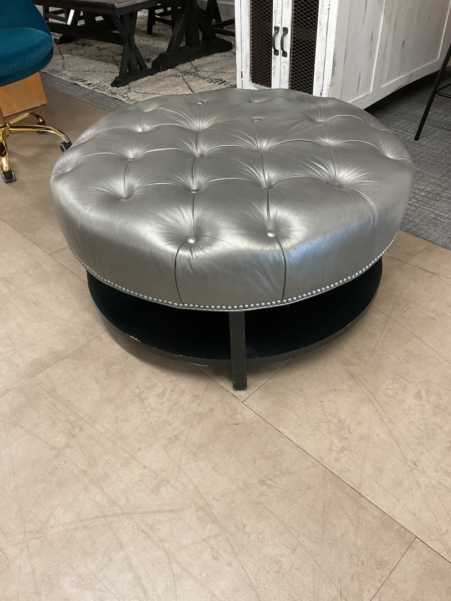 Pepper Ottoman